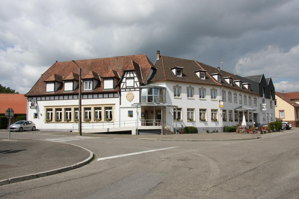 Hotel Restaurant A L'Etoile Merkwiller-Pechelbronn Exterior foto